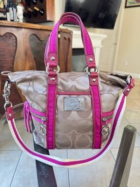 Coach Poppy Pink Shoulder Bag